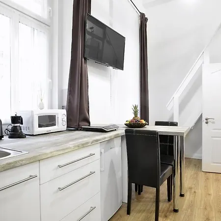 Five Seasons Apartment