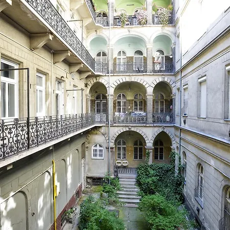 Five Seasons Apartment Budapest